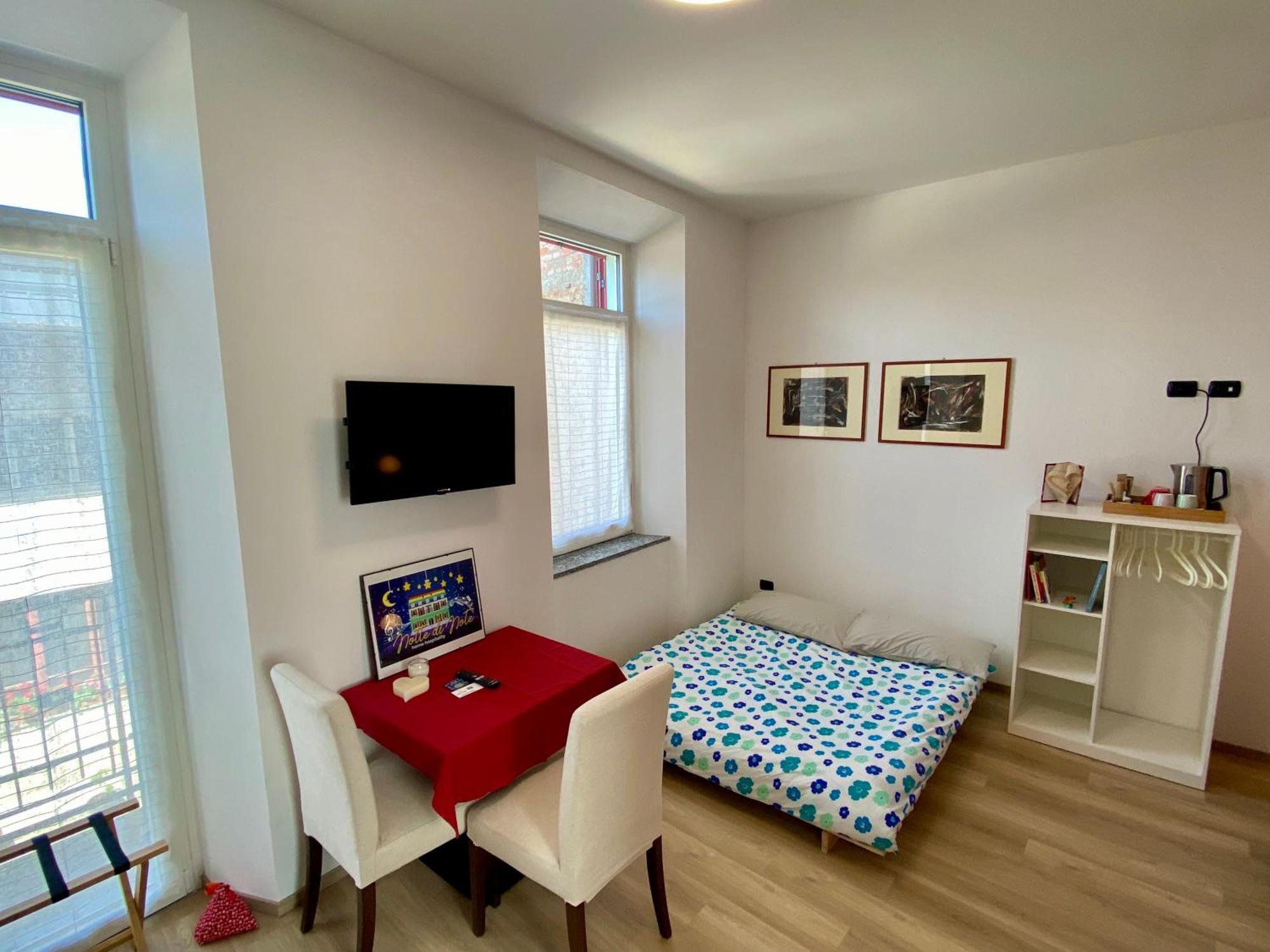 Notte Di Note - Home Hospitality Бусто-Арсіціо Екстер'єр фото